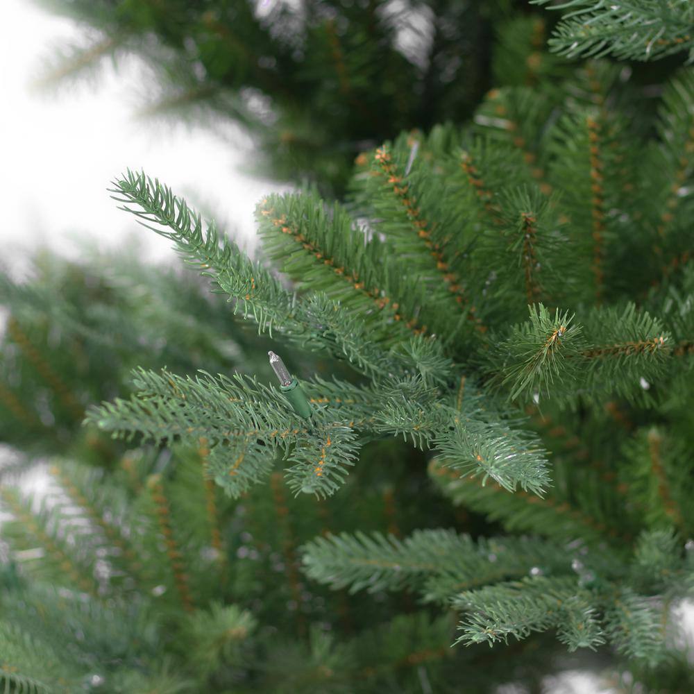 4.5 ft Pre-Lit Green Spruce Artificial Christmas Tree with Clear Lights