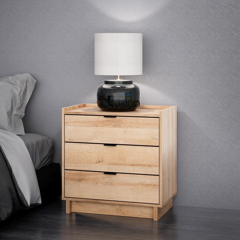 Natural Oak 3-Drawer Nightstand with Integrated Pulls