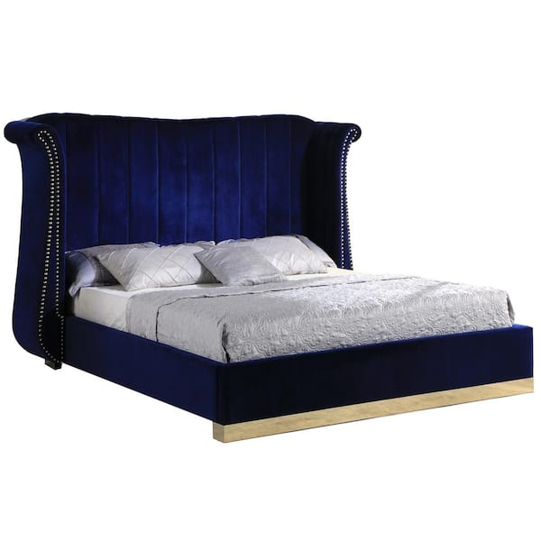 Best Master Furniture Jamie Blue King Platform Bed with Gold Accents