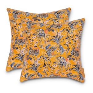 Vera Bradley 18 in. L x 18 in. W x 8 in. D Outdoor Accent Throw Pillows in Rain Forest Toile Gold (2-Pack)