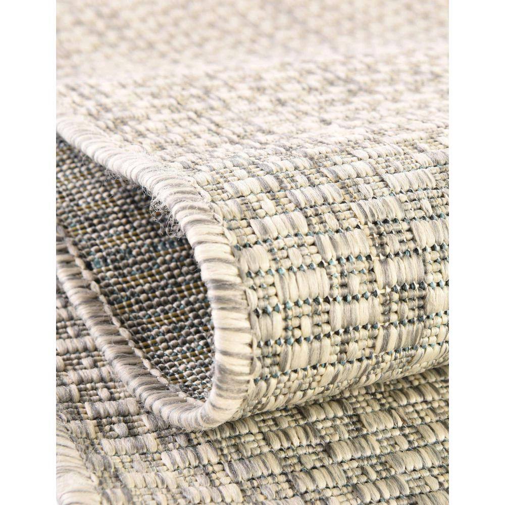 Light Gray 8' Square Stain-Resistant Outdoor Rug