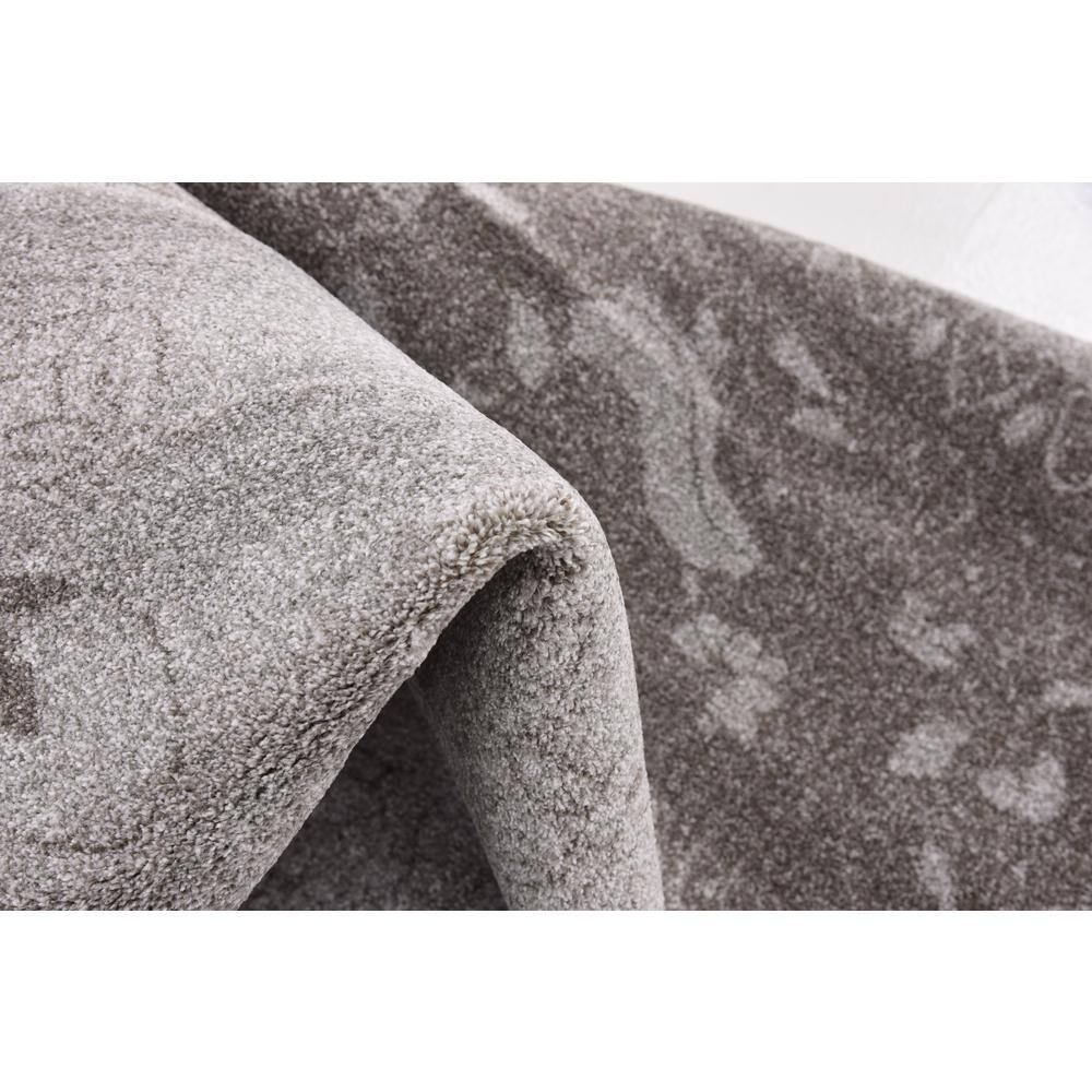 La Jolla Floral Motif Easy-Care Area Rug in Light Gray - 10' x 14'