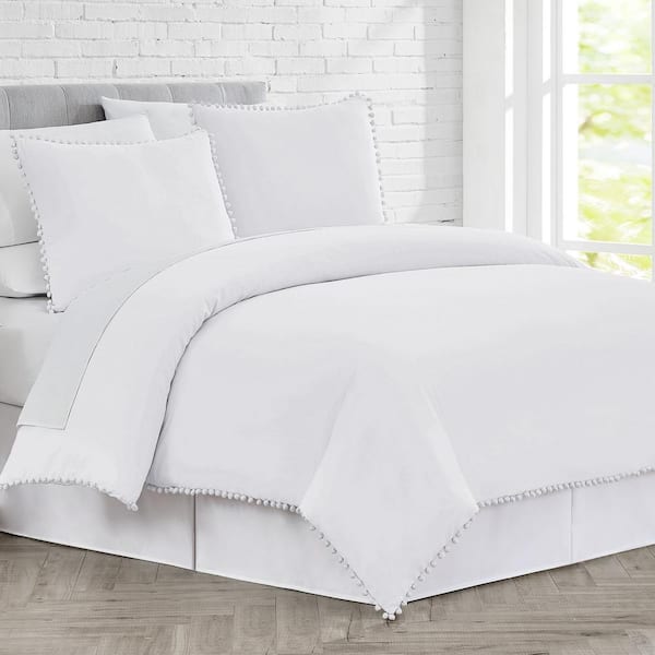 SOUTHSHORE FINE LINENS Pom Pom Pre-Washed 3-Piece White Microfiber King / California King Duvet Cover Set