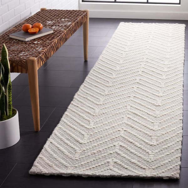 Marbella Ivory/Beige 2 ft. x 9 ft. Chevron Runner Rug