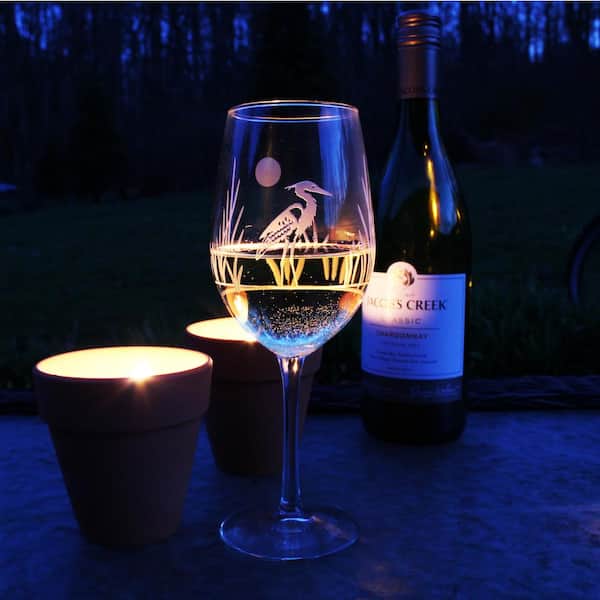 https://images.thdstatic.com/productImages/bccdb327-8918-4c0f-8401-fb3937ca52c5/svn/rolf-glass-white-wine-glasses-219424-s-4-31_600.jpg