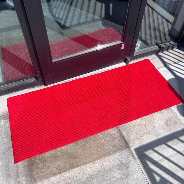 https://images.thdstatic.com/productImages/bcd6a849-4eb8-4261-965d-47cc178213d8/svn/red-ottomanson-garage-floor-mats-uty300-2x5-44_600.jpg