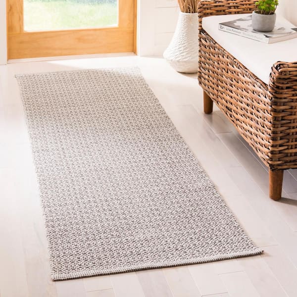 Montauk 2 ft. x 9 ft. Ivory/Gray Multi-Point Geometric Diamonds Runner Rug