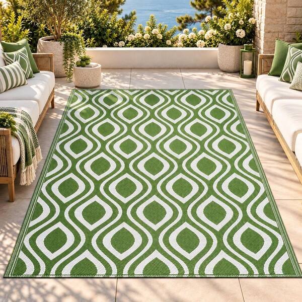 Venice Green Creme 6 ft. x 9 ft. Reversible Recycled Plastic Indoor/Outdoor Area Rug-Floor Mat