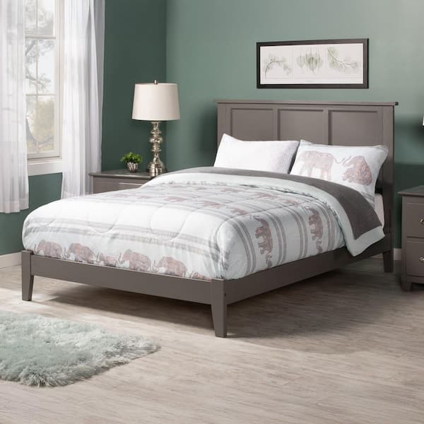 Madison Full Traditional Bed in Grey
