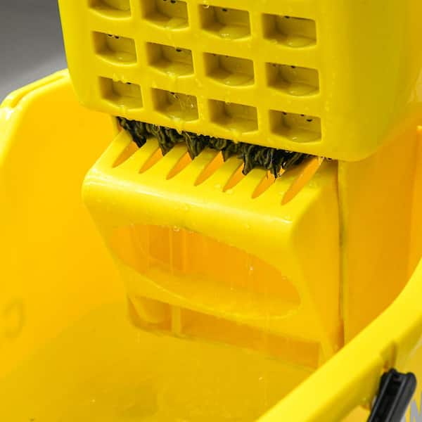 Mind Reader 20 Liter Heavy Duty Mop Wringer Trolley Bucket, Yellow