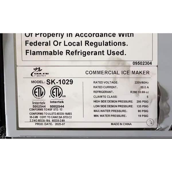 Cooler Depot 30in. W 1000 lb. Daily Half-Square Commercial Ice