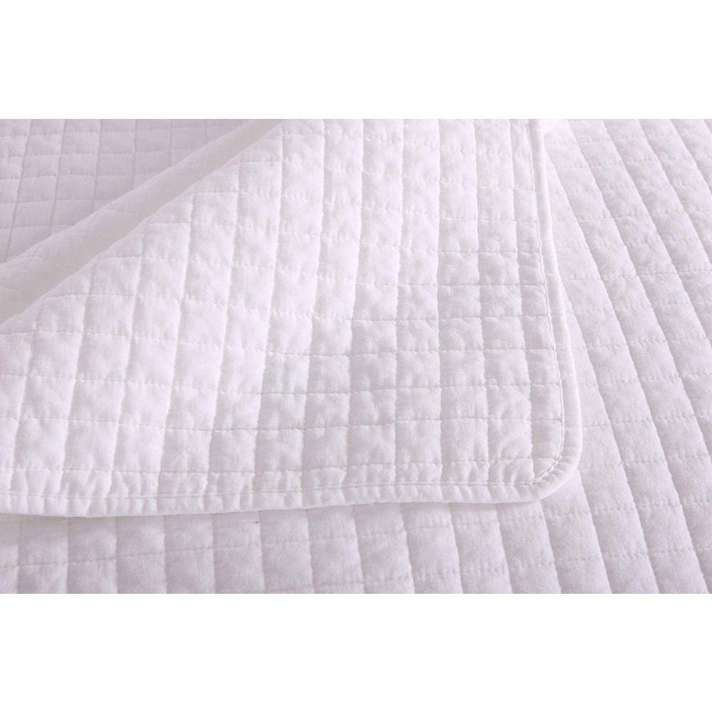 White Cotton Queen Reversible Quilted Bedspread Set