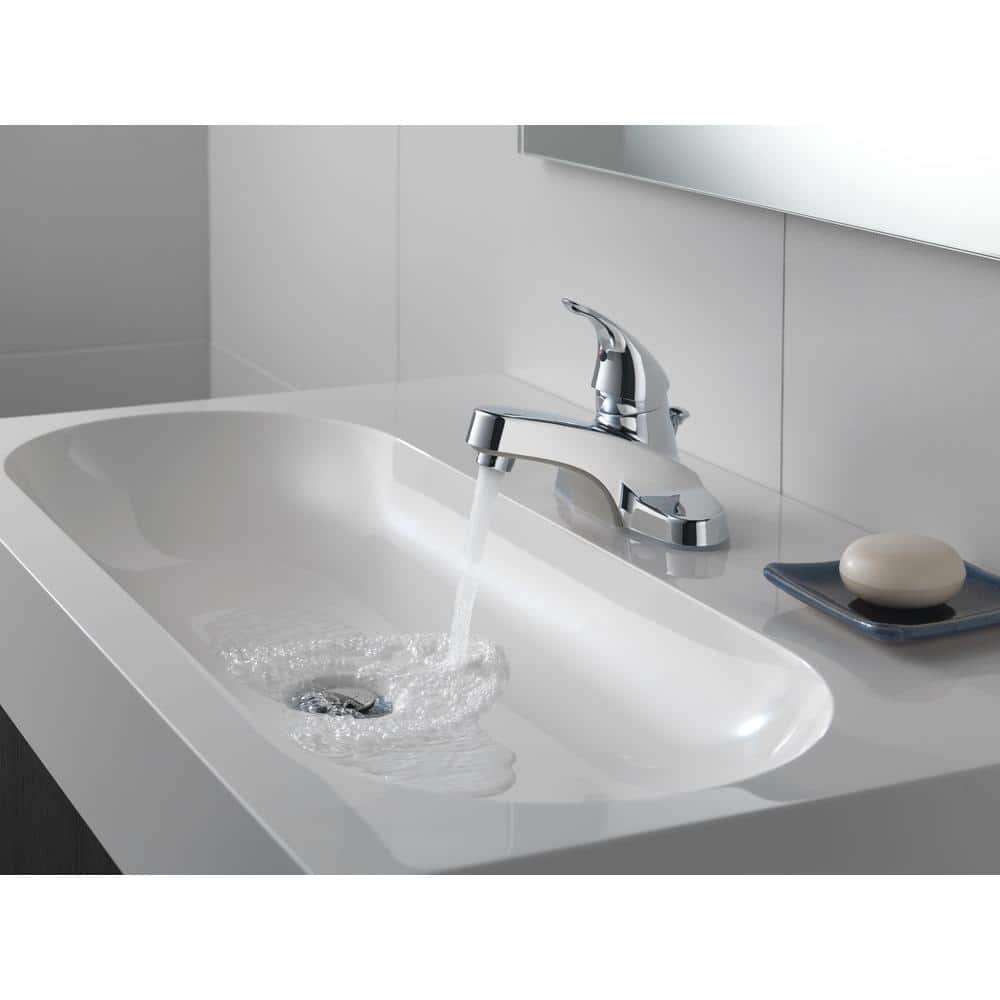 Elegant Core Single-Handle Chrome Bathroom Faucet with ADA Compliance
