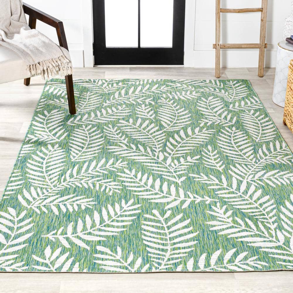 4' x 6' Green and Cream Synthetic Palm Frond Area Rug