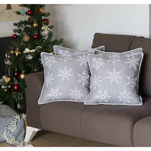 Charlie Set of 4 Gray and White Snowflakes Throw Pillows 1 in. X 18 in.