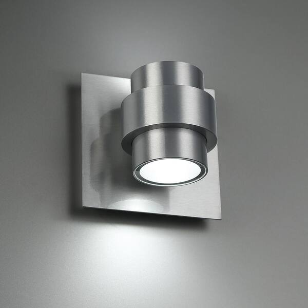 Ourdoor Wall Up And Down Light Ip44 Brushed Chrome 
