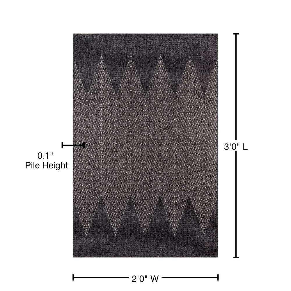 Como Charcoal Geometric 2' x 3' Synthetic Indoor/Outdoor Rug