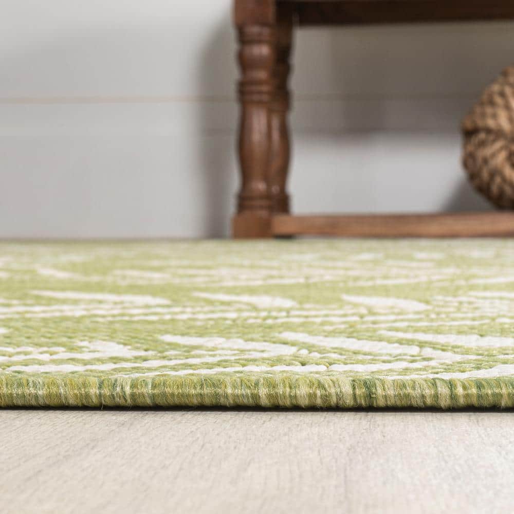 Nevis Palm Frond Green and Cream 5' Square Synthetic Rug