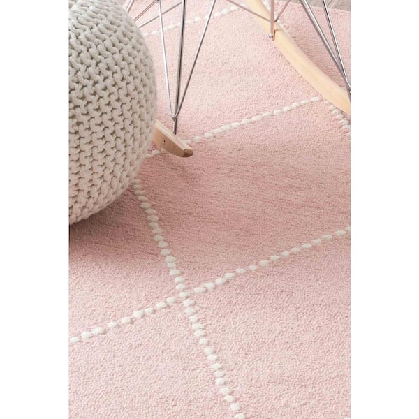 Nuloom Dotted Diamond Trellis Baby Pink, Baby Pink Dotted Diamond Trellis Nursery Area Rug