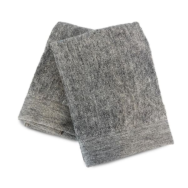 https://images.thdstatic.com/productImages/bd4752a0-b48f-4d05-8b2a-6c33b04ba39e/svn/charcoal-matte-bedvoyage-bath-towels-21980603-64_600.jpg