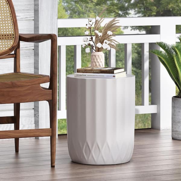 Harper & Bright Designs Antique White Round Lightweight Concrete Outdoor Side Table with Cylindrical Design and Inverted Scallop Edge