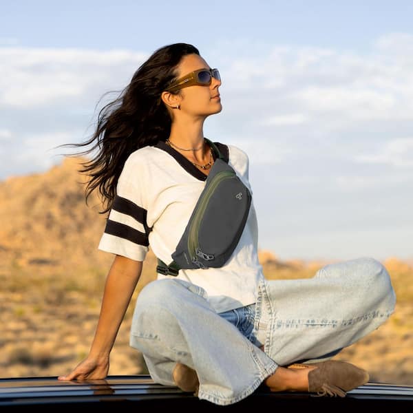 Travelon Anti-Theft The Voyages Black Waist Pack waistpack