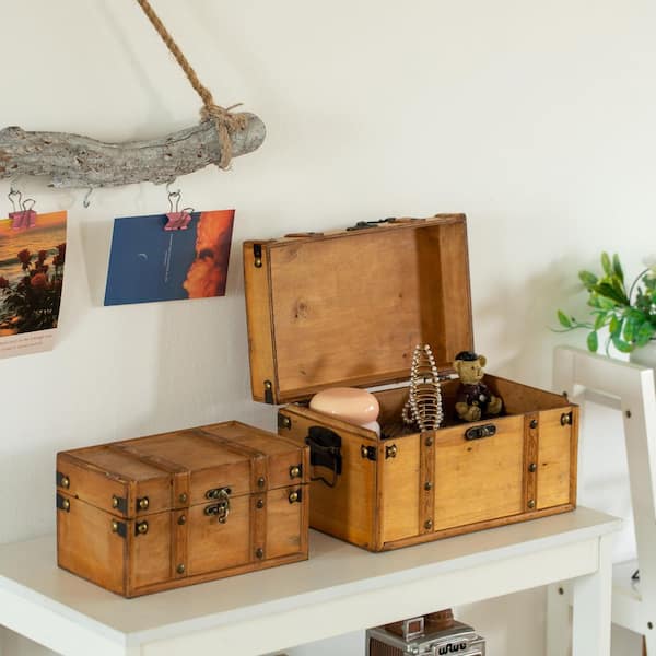 Farmhouse Antique-Style Wood Treasure Chest with Leather Straps and Latch Decorative Storage Trunk, (Set of 2)