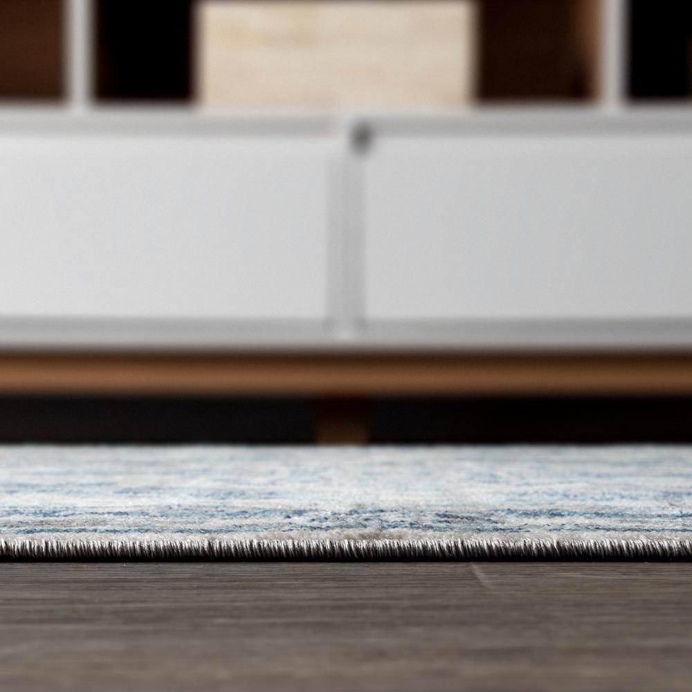 Gray Synthetic Reversible 8' x 10' Stain-Resistant Area Rug