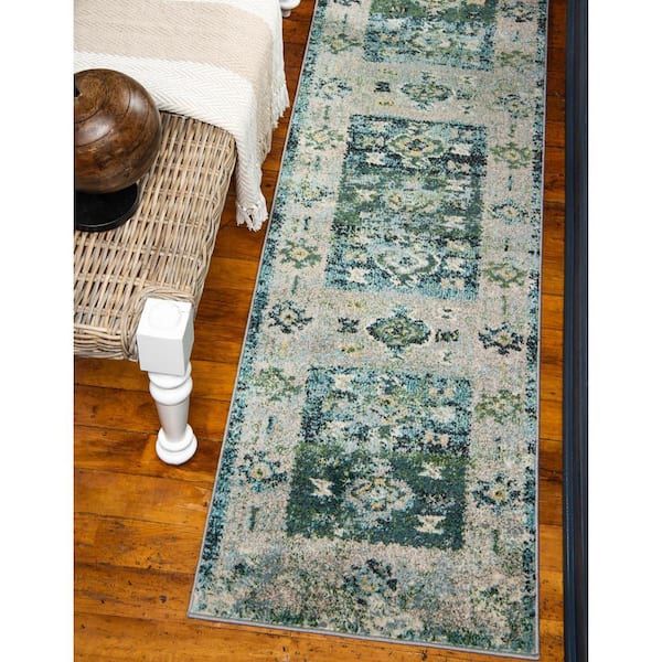 Monterey Empire Green 2' 0 x 6' 7 Runner Rug