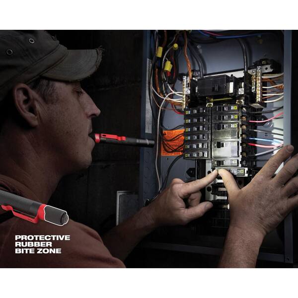 Milwaukee - ROVER 300 Lumens LED Magnetic Flood Light and 100 Lumens Aluminum Penlight Kit