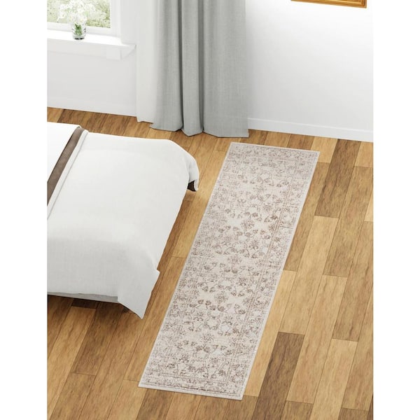La Jolla Botanica Ivory 2' 7 x 10' 0 Runner Rug