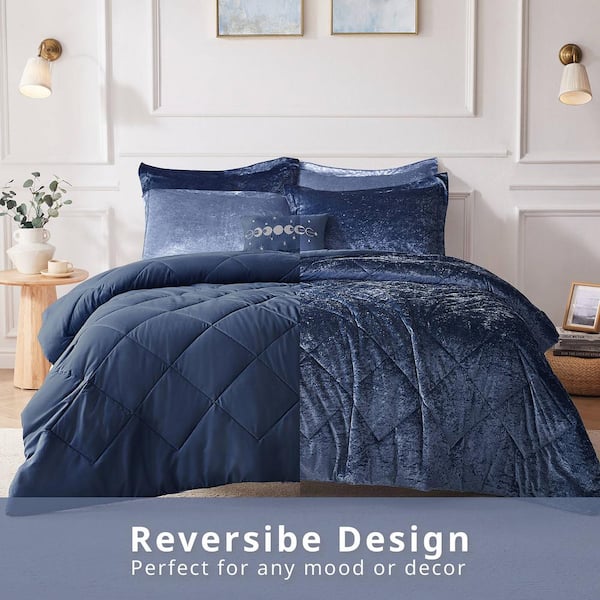 Isabel (4-Piece) Navy Polyester King/California King Velvet Comforter Set with Throw Pillow