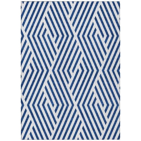 HomeRoots Navy and White 9 ft. x 12 ft. Woven Geometric Rectangle Indoor/Outdoor Area Rug