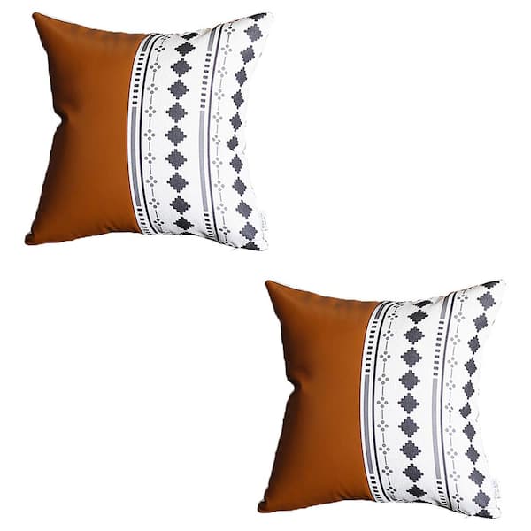 https://images.thdstatic.com/productImages/bda0de91-629a-44aa-b7e8-effd26f4613e/svn/throw-pillows-set-931-4694-7172-64_600.jpg