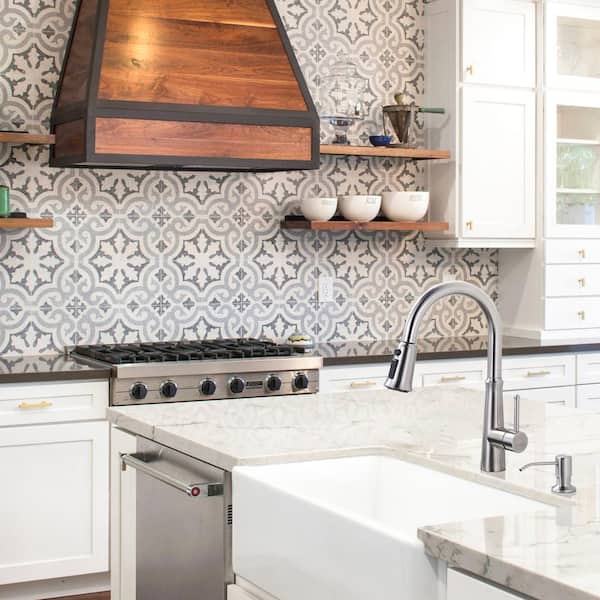 Single Handle Pull Down Sprayer Kitchen Faucet with Soap Dispenser in Brushed Nickel