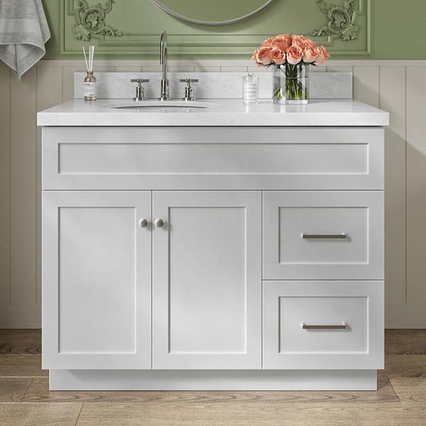 ARIEL Hamlet 43 in. W x 22 in. D x 36 in. H Bath Vanity in Grey with Carrara Marble Vanity Top