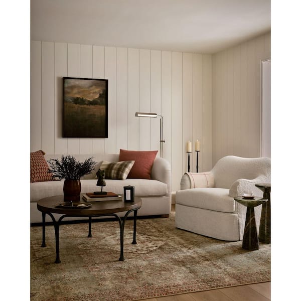 Margot Sage / Multi 2 ft. x 5 ft. Traditional Accent Rug