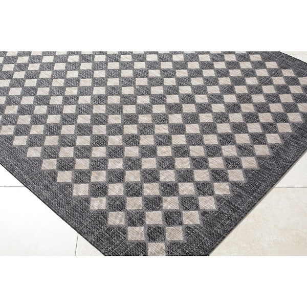 Mulberry 2 ft. W x 7 ft. L Indoor/Outdoor Runner Machine Woven Rug ,Black