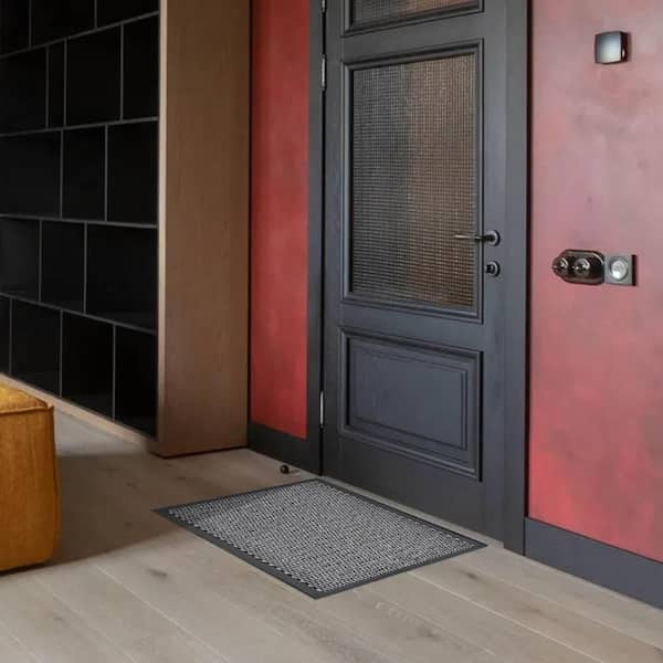 Lisa Grey 31 in. x 24 in. Polyester Sheltered Front Door Mat