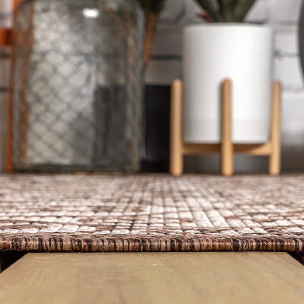 Taupe & Espresso Vintage Filigree Synthetic 5x8 Outdoor Rug