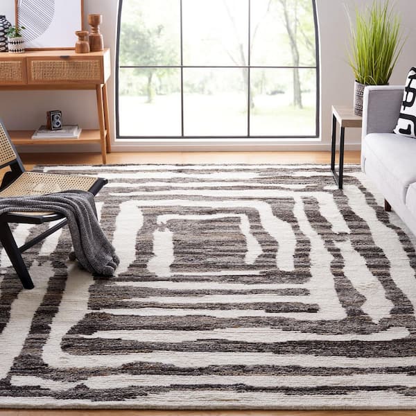 Casablanca 8 ft. x 10 ft. Ivory/Charcoal Two-Toned Spiral Area Rug