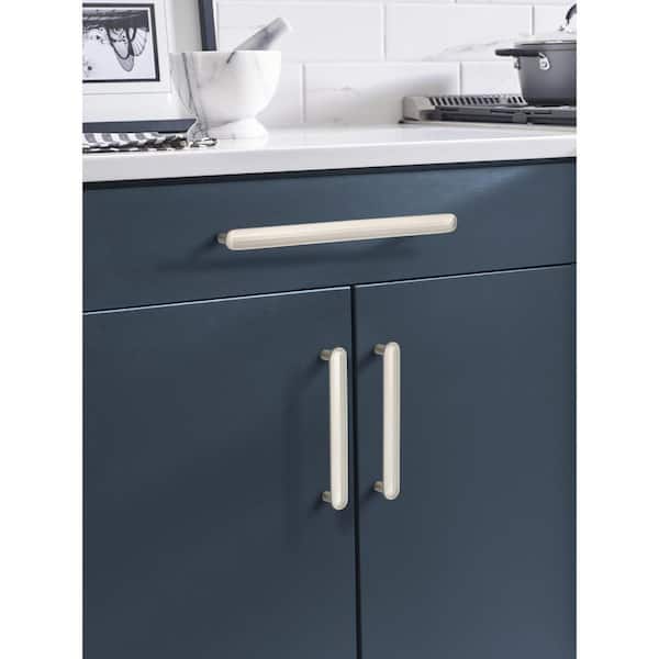 Concentric 10-1/16 in. (256mm) Modern Satin Nickel Bar Cabinet Pull