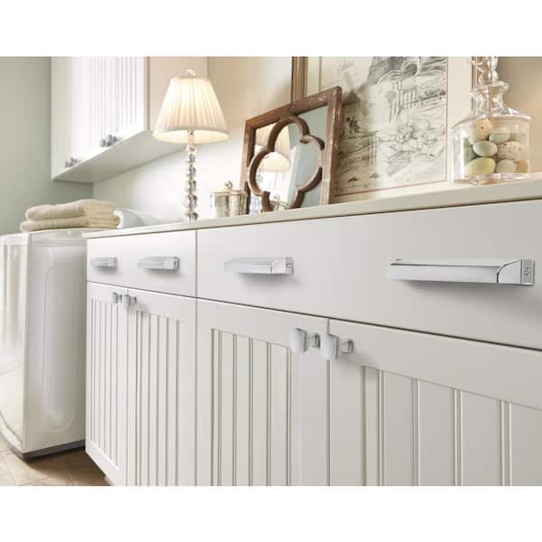 Stature 1-1/4 in. (32mm) Classic Polished Chrome Square Cabinet Knob