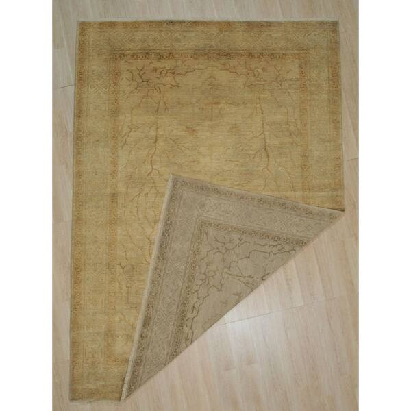 Safavieh Hand-Knotted Peshawar Vegetable Dye Ivory/ Gold Wool Rug - 8' x 10