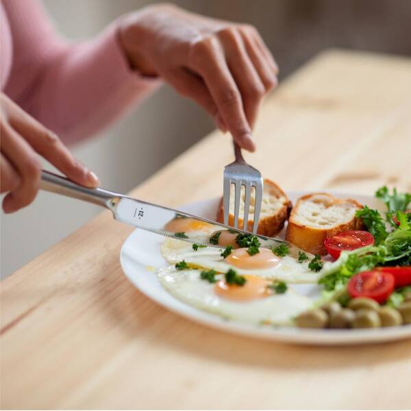 https://images.thdstatic.com/productImages/bdecb6e9-8faa-4d88-948f-c49815a28da0/svn/stainless-steel-table-12-flatware-sets-tf26s30m-4f_600.jpg