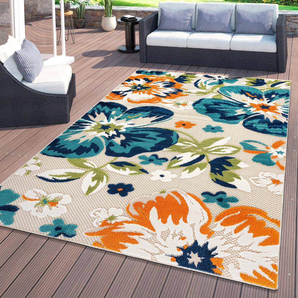 Bergamo Multi Floral 5' x 7' Synthetic Indoor/Outdoor Rug