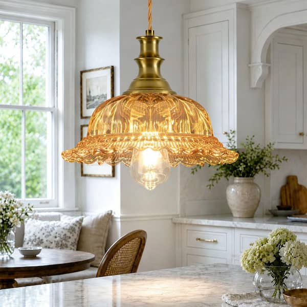 RayHome 9.84in 1-Light Vintage Brass Hanging Pendant Light with Amber Flower Glass Shade for Kitchen Island Dining Room