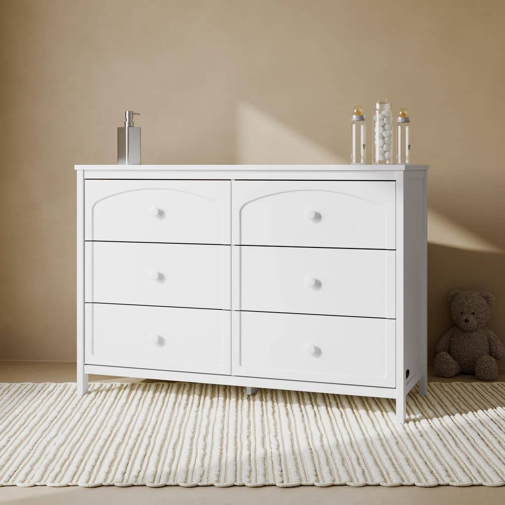 Olivia White 6 Drawer 47.72 in. Wide Dresser