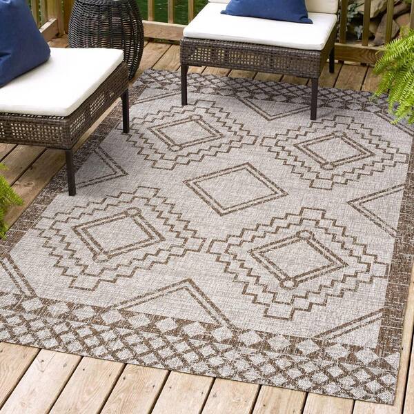 JONATHAN Y Marokko Diamond Tribal Medallion Beige/Brown 8 ft. x 10 ft. Indoor/Outdoor Area Rug