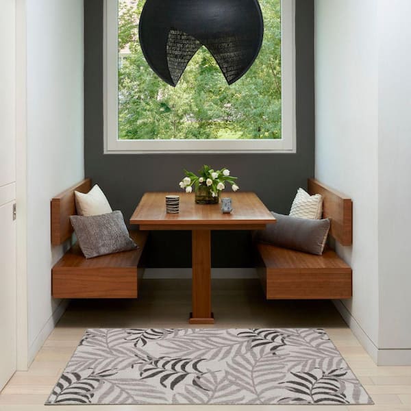 Garden Oasis Grey 2 ft. x 4 ft. Nature-inspired Contemporary Area Rug